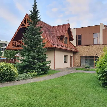 Apartamentai Hunter House Апартаменты